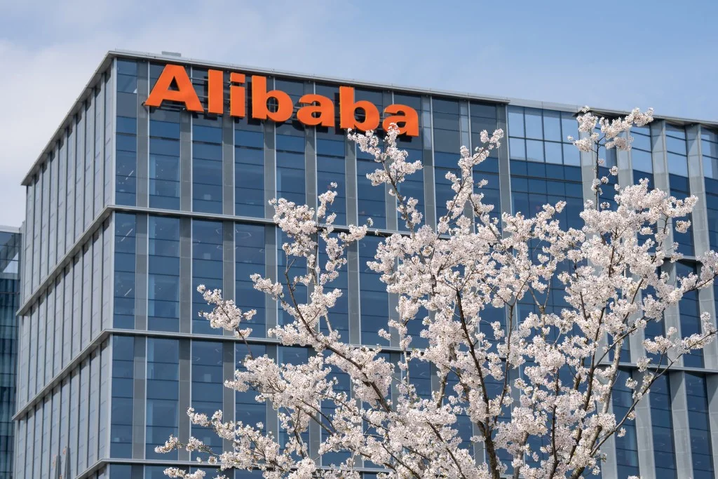 Joe Tsai and Clara Wu Tsai End Marriage After 30 Years, No Impact on Alibaba Holdings