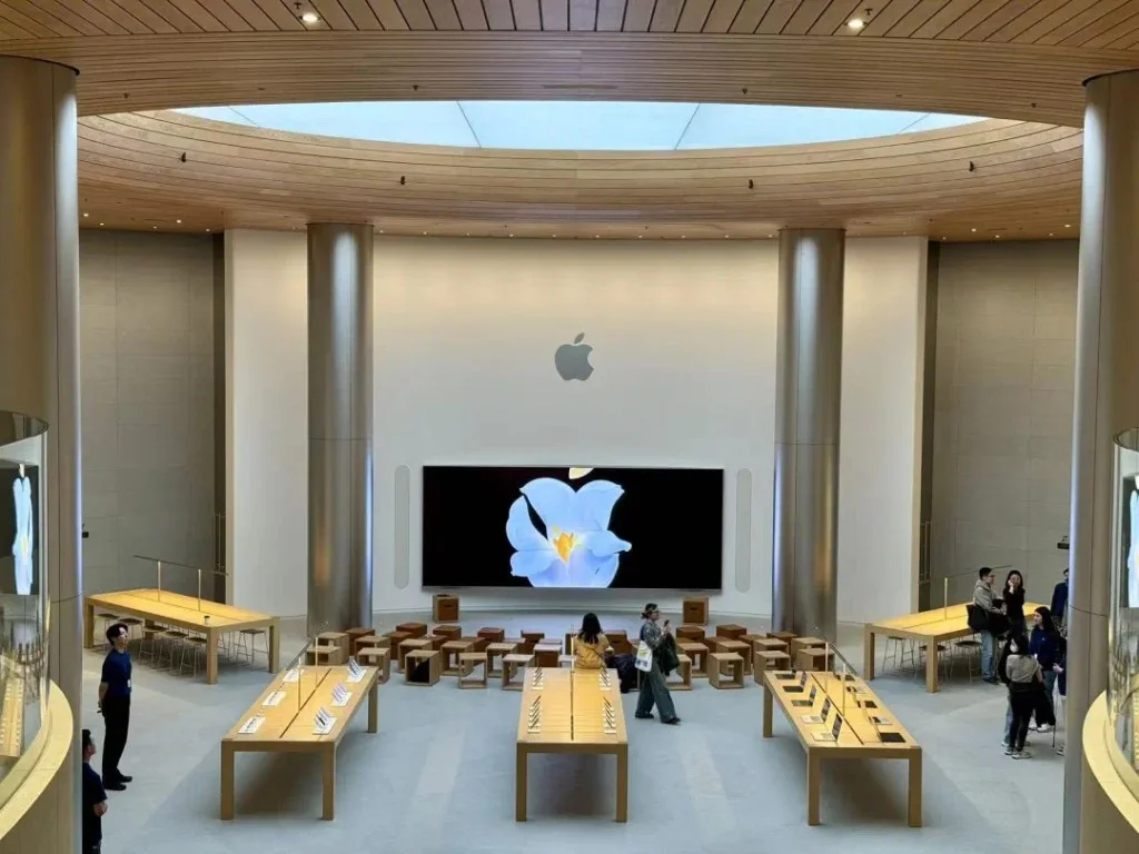 Initial Estimates Indicate Apple’s Foldable iPhone Ultra Will Have Limited Launch Inventory